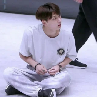 ⚫️ emoji Jay Enhypen ㅡ by @taerastickers Telegram sticker 11 of 30