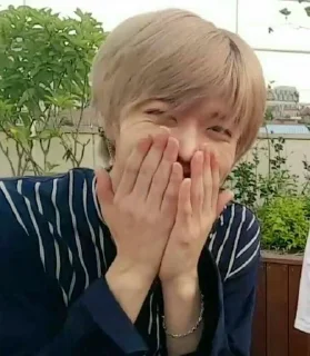 🤭 emoji nyolong mulu @tikelnyolong Telegram sticker 10 of 36