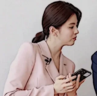 Sticker from ⋆ hansohee v.4 @miawnowban ⋆