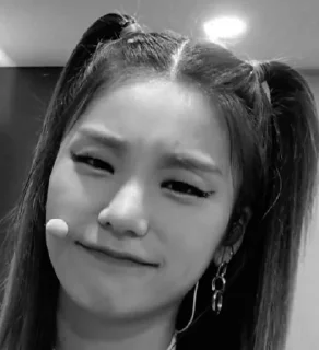 Sticker from Yeji Itzy Dark • @Jovvellyhelp0