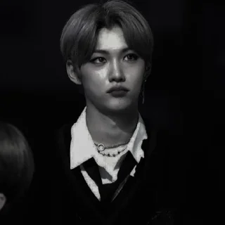 🥢 emoji ┊͙ ୭̥⋆*｡ lee felix ° dark @brownbukancoklat Telegram sticker 21 of 35