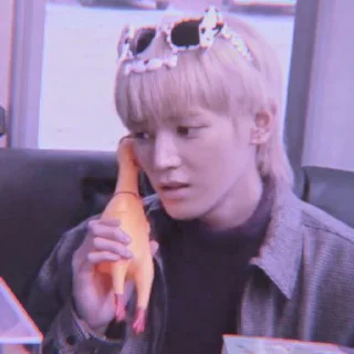 👟 emoji taeyong by @thaiteaaenak Telegram sticker 13 of 24