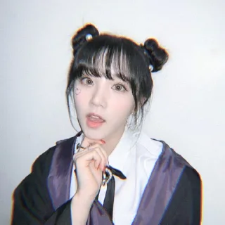 🧚‍♀ emoji SONG YUQI 〆 @HELLCVATORR Telegram sticker 18 of 70