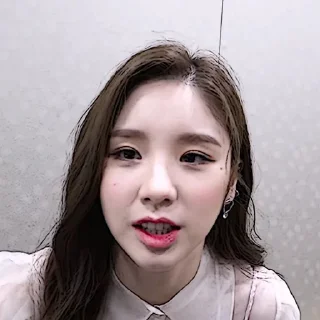 📱 emoji heejin :: @stickerscastle Telegram sticker 18 of 33