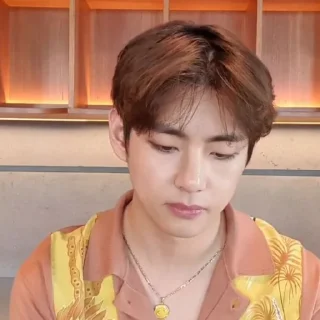 Sticker from 𝐓𝗮e𝗵𝘆u𝗻g : @softieufly