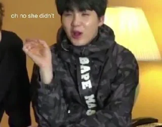 😈 emoji Meme KPop idol /menggabut Telegram sticker 13 of 40