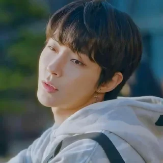 🪁 emoji Hwang inyeop by @Delvynaa Telegram sticker 5 of 17