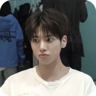 💇 emoji Taehyun EL Telegram sticker 21 of 55