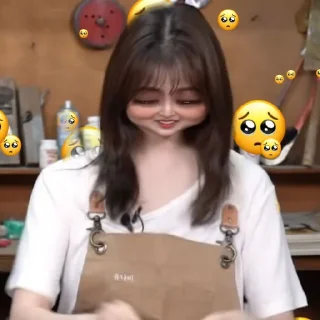 🥺 emoji ≛ han so hee @zrylly ≛ Telegram sticker 8 of 22