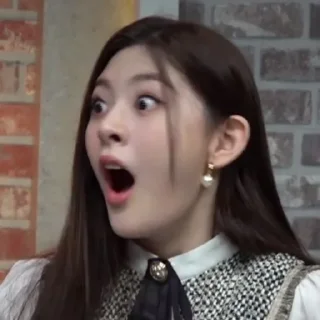 😱 emoji seeun stayc @pinklowve Telegram sticker 5 of 16