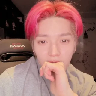 🍎 emoji Taeyong 𔘓 @lilbebekuromi Telegram sticker 7 of 60