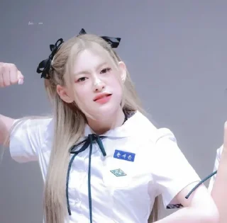 ✊ emoji seeun stayc @pinklowve Telegram sticker 16 of 16