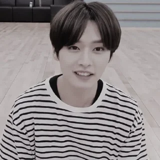 ⚓️ emoji LEE KNOW ꞋꞌꞋ┼╌ׄ @PARTNERMU Telegram sticker 22 of 50