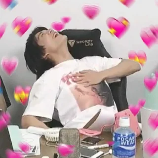 🤭 emoji nyolong mulu @tikelnyolong Telegram sticker 19 of 36