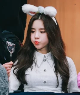 ‼ emoji heejin soft Telegram sticker 6 of 21