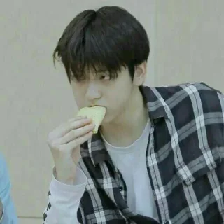 🤔 emoji soobin @WOODZSTCAN Telegram sticker 13 of 13