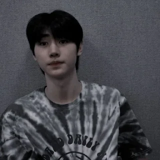Sticker from ֙⋆ 🖇 𖥻 ִ ۫ 𝐒unghoon ՞⋆ @escupino .
