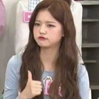 👍 emoji Wonyoung Telegram sticker 7 of 40