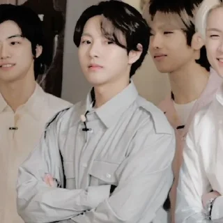 Sticker from ㅤ⭒ ˙࣪ 𓍢  황런쥔   ˒ 𓎆   @stickernct  ⸼ ᵕ̈