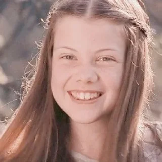 🏷 emoji ꜜ ᩠  ꉂ ִֶָ  lucy pevensie  ࣪ ͎ @sweetymillsㅤ Telegram sticker 19 of 53