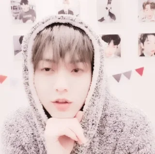 Sticker from Soobin 𔘓 @lilbebekuromi