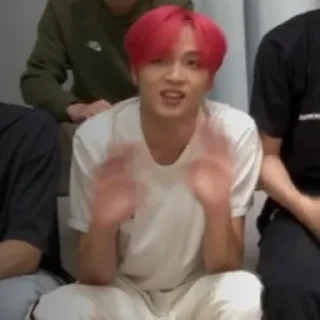 ❤️ emoji haechan rambut merah pacar @sungchanjeokng Telegram sticker 8 of 32