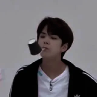 Sticker from 🗞⏧ YOUNGHOON, @HELLCVATORR