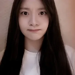 Sticker from Yoon Seeun @TikelStayc