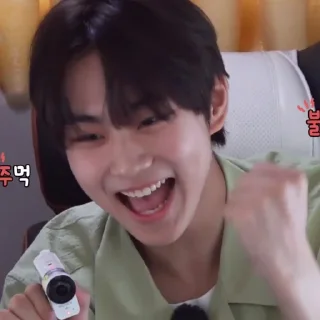 🐈 emoji ⬦ׄ ֶָ֪   TINY OCCI @JUNGGOKlE  𖥔 ‌ Telegram sticker 6 of 63