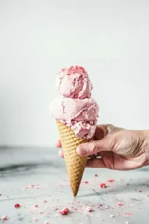 🍦 emoji ice cream strawberry @stiker_makanan Telegram sticker 18 of 31