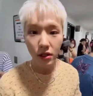 Sticker from no context svt