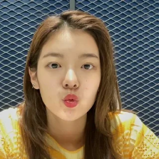 🤫 emoji lia itzy by @ayhomepack Telegram sticker 9 of 26