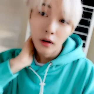 Sticker from renjun sticker @gifrenjun