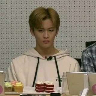😎 emoji mark lee by @thvok Telegram sticker 2 of 43