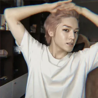 🔭 emoji ❒،Lee Taeyong ᭥͜𖠄 ཻ̣֯)─ @LIMITLESSTIME Telegram sticker 2 of 39