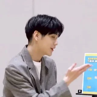 Sticker from SOOBINS @csoobinies