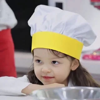 🍡 emoji ⎙ Baby Naeun, @GEMERLAPSINAR Telegram sticker 17 of 25