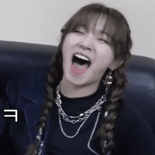🤠 emoji SONG YUQI by @madmotha ☀️ Telegram sticker 9 of 26