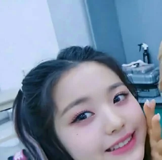 Sticker from ﹟jang wonyoung ⋆ @O96DYY
