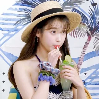 🤣 emoji Iu Telegram sticker 7 of 38