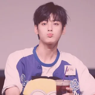 Sticker from ヾ(˙❥˙)ﾉEunwoo soft✧*。 @jejerubyy