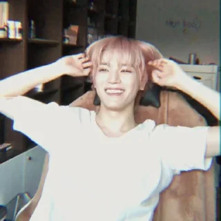 🔭 emoji ❒،Lee Taeyong ᭥͜𖠄 ཻ̣֯)─ @LIMITLESSTIME Telegram sticker 19 of 39