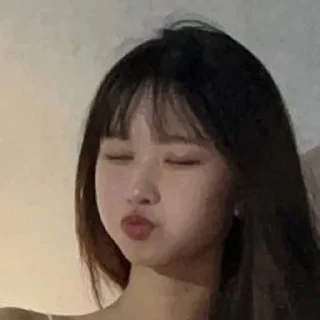 😚 emoji 栗子神教 Telegram sticker 7 of 27