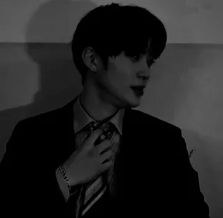 🚬 emoji 𝐉𝐚𝐞𝐡𝐲𝐮𝐧 𝐃𝐚𝐫𝐤❦︎ @KEPIN_EDD Telegram sticker 9 of 40