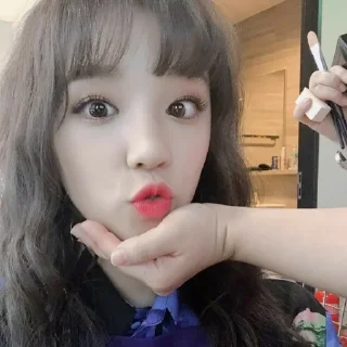 💗 emoji ⌗ Yuqi by : @stickernct Telegram sticker 5 of 25