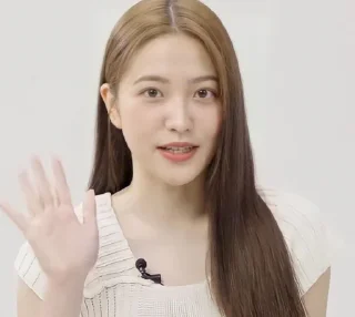 💗 emoji Kim yerim Telegram sticker 18 of 27
