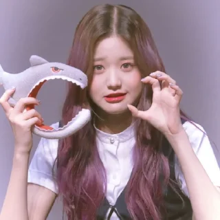 🐰 emoji Wonyoung @BYUUWIE ˚⁺˳✧༚ Telegram sticker 10 of 17
