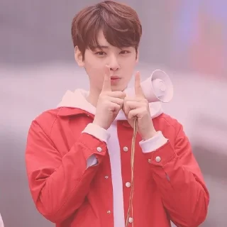 Sticker from ヾ(˙❥˙)ﾉEunwoo soft✧*。 @jejerubyy
