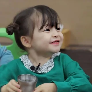 Sticker from ⎙ Baby Naeun, @GEMERLAPSINAR