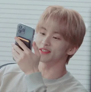 Sticker from ˚ ⚘  ꧑αrk lᧉᧉ | @stickievan